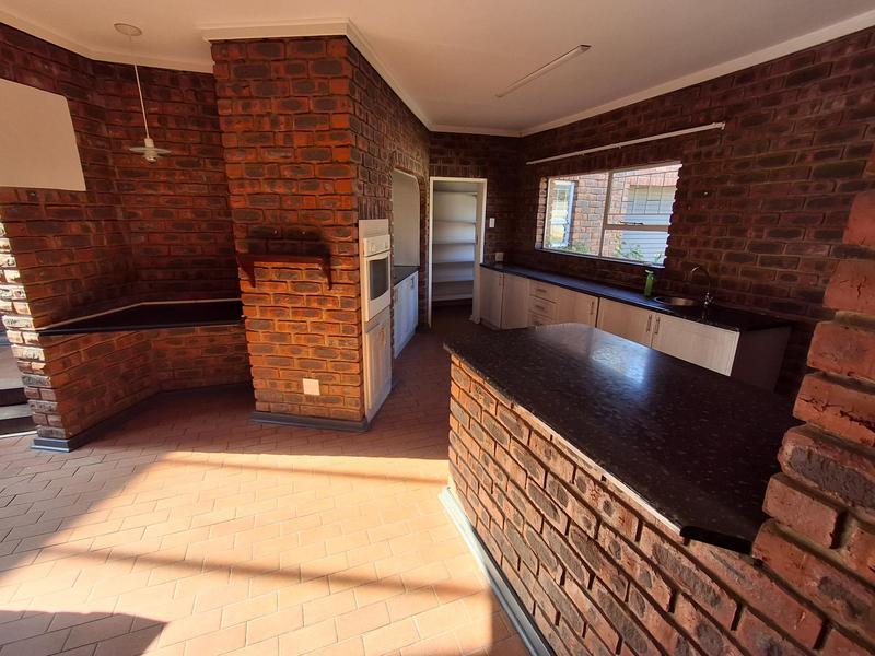 4 Bedroom Property for Sale in Panorama Free State